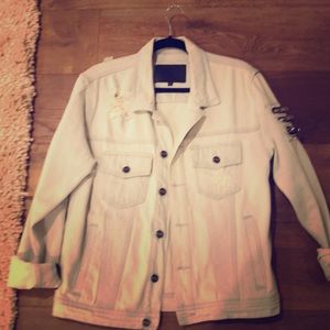 Im selling a jean jacket I got from Canada